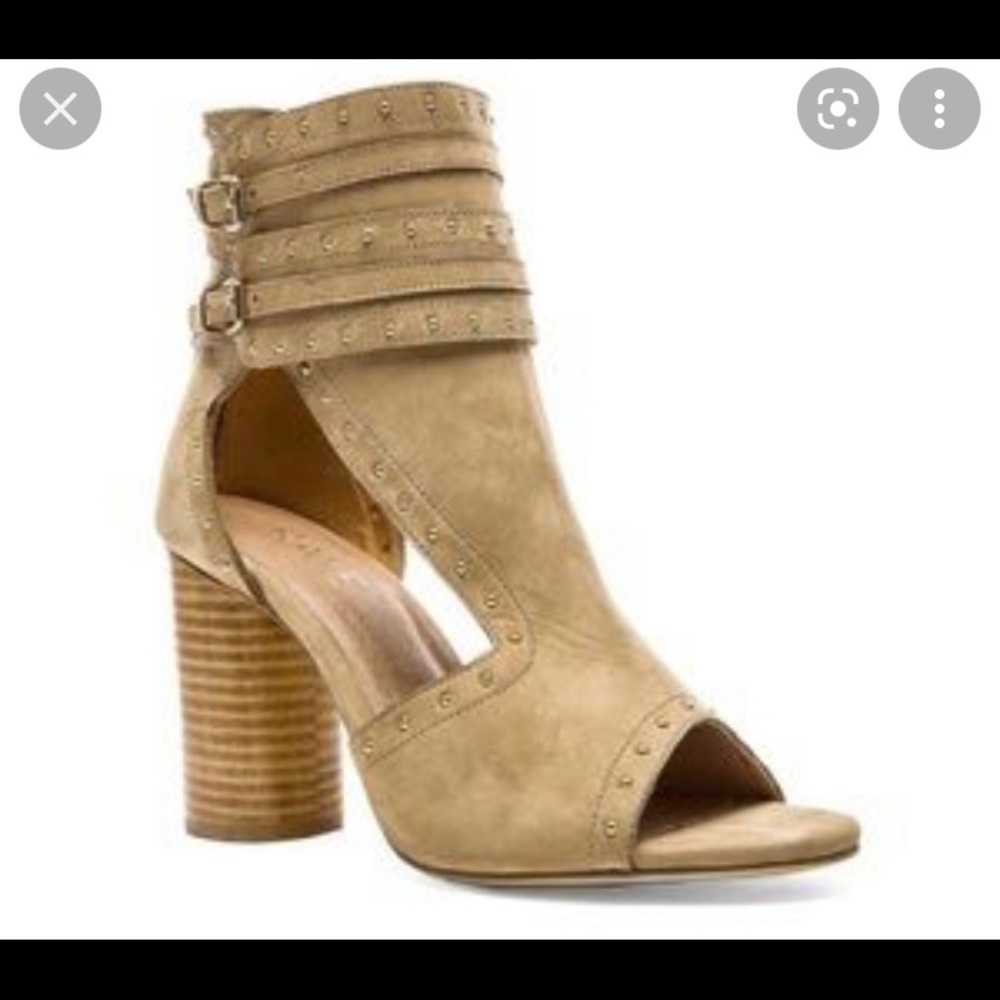 RAYE Marty heel. Tan. Size 37.5.
